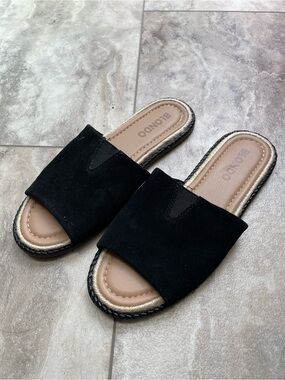 Blondo Black Suede Slide Sandals